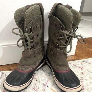 Sorel Joan of Arc Snow Boots Size 9.5